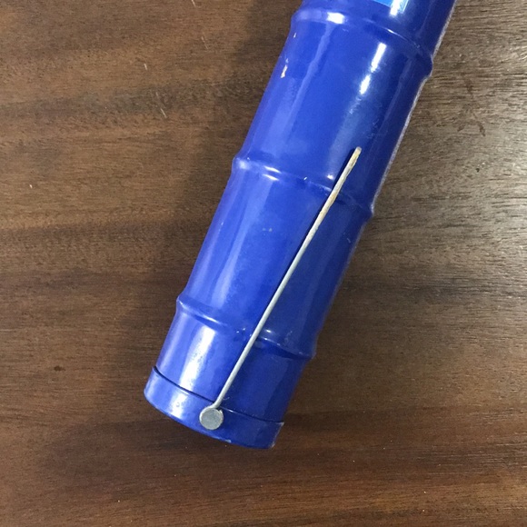 Large Caulking Gun - Picture 4 of 5